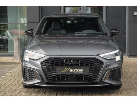 Audi A3 Sportback 35 TFSI 150pk S-line Carplay Virtual cockpit Sportstoelen Matrix 19" LMV S3 Black pack
