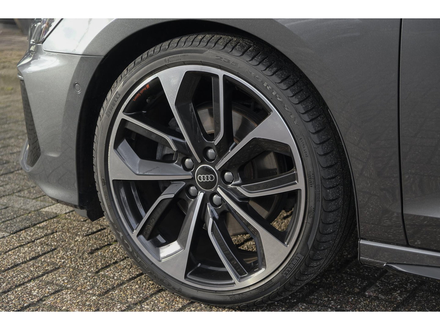 Audi A3 Sportback 35 TFSI 150pk S-line Carplay Virtual cockpit Sportstoelen Matrix 19" LMV S3 Black pack