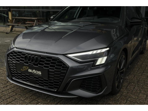 Audi A3 Sportback 35 TFSI 150pk S-line Carplay Virtual cockpit Sportstoelen Matrix 19" LMV S3 Black pack