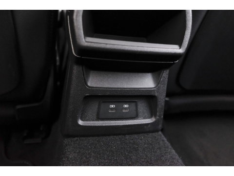 Audi A3 Sportback 35 TFSI 150pk S-line Carplay Virtual cockpit Sportstoelen Matrix 19" LMV S3 Black pack