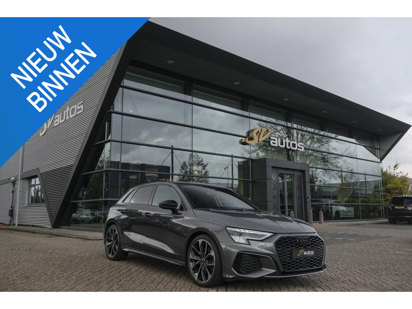 Audi A3 Sportback 35 TFSI 150pk S-line Carplay Virtual cockpit Sportstoelen Matrix 19" LMV S3 Black pack