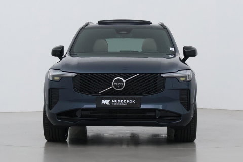 Volvo XC90 T8 Ultra Dark | 22 Inch | B&W | Luchtvering | Panoramadak | 360° Camera | Trekhaak | Head-Up | Massage
