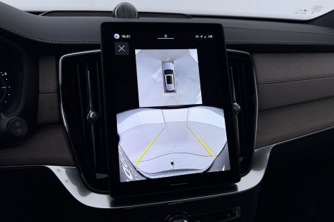 Volvo XC90 T8 Ultra Dark | 22 Inch | B&W | Luchtvering | Panoramadak | 360° Camera | Trekhaak | Head-Up | Massage