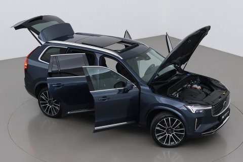 Volvo XC90 T8 Ultra Bright | Luchtvering | B&W | 22 Inch | Panoramadak | Trekhaak | 360° Camera | Head-Up | Massage