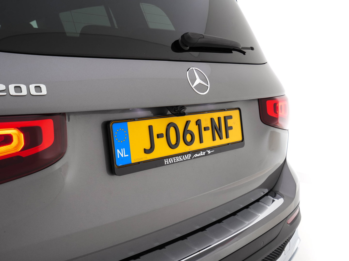 Mercedes-Benz GLB 200 Premium (INCL.BTW) Aut. *LEATHER-MICROFIBRE | FULL-LED | BLIND-SPOT | AMBIENT-LIGHT | WIDE-SCREEN-DIGICOCKPIT | HEATED-SPORTSEATS | CAMERA | KEYLESS | NAVI-FULLMAP | DAB+ | PRIVACY-GLASS | PDC | CRUI