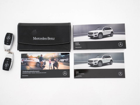 Mercedes-Benz GLB 200 Premium (INCL.BTW) Aut. *LEATHER-MICROFIBRE | FULL-LED | BLIND-SPOT | AMBIENT-LIGHT | WIDE-SCREEN-DIGICOCKPIT | HEATED-SPORTSEATS | CAMERA | KEYLESS | NAVI-FULLMAP | DAB+ | PRIVACY-GLASS | PDC | CRUI