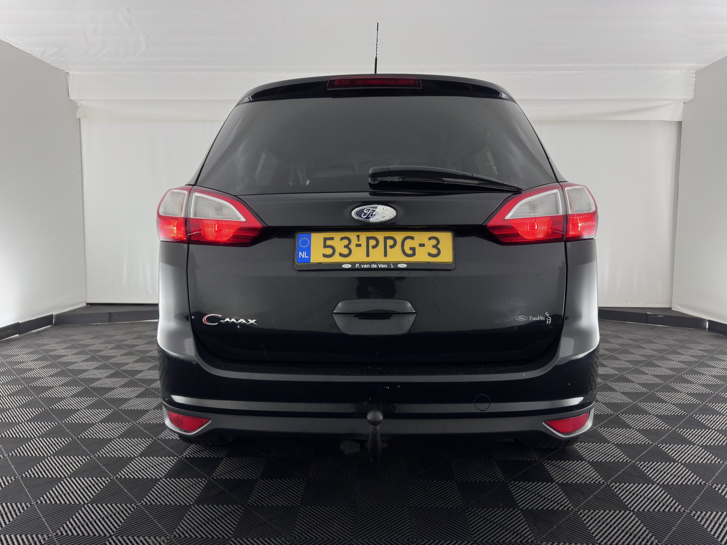 Ford Grand C-Max 2.0 TDCi Titanium Aut. *LEATHER | KEYLESS | HEATED-COMFORTSEATS | PRIVACY-GLASS | ECC | TOWBAR | 17"ALU*