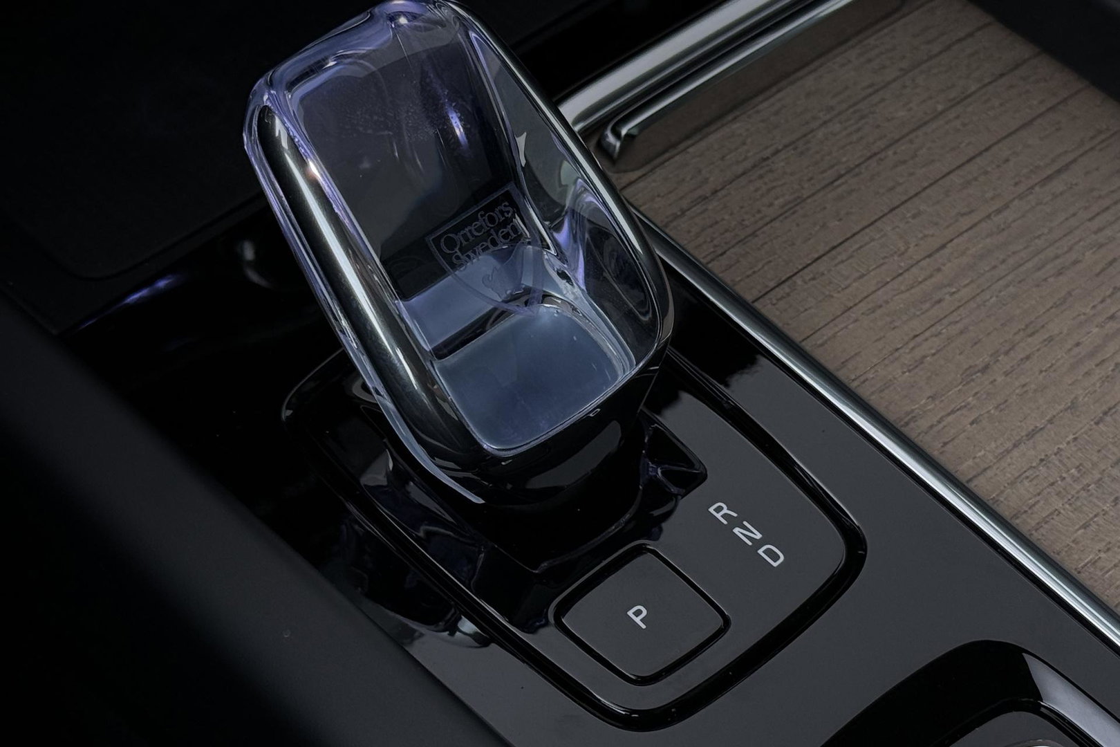 Volvo XC60 T8 Plus Dark | FACELIFT | ACC | Panoramadak | Head-Up | Harman/Kardon | 360° Camera | BLIS