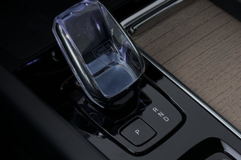 Volvo XC60 T8 Plus Dark | FACELIFT | ACC | Panoramadak | Head-Up | Harman/Kardon | 360° Camera | BLIS
