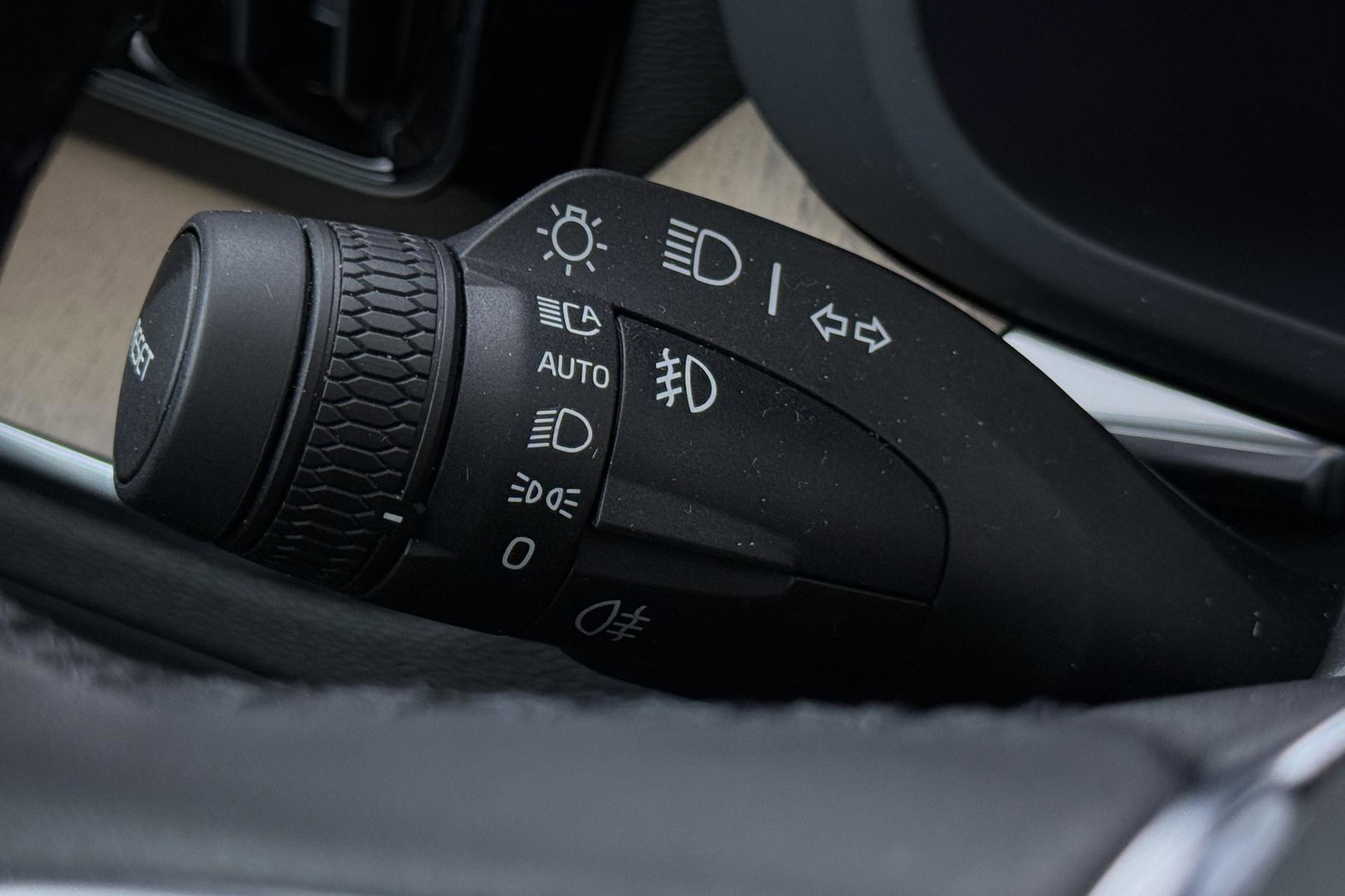Volvo XC60 T8 Plus Dark | FACELIFT | ACC | Panoramadak | Head-Up | Harman/Kardon | 360° Camera | BLIS