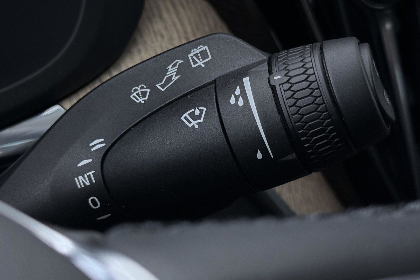 Volvo XC60 T8 Plus Dark | FACELIFT | ACC | Panoramadak | Head-Up | Harman/Kardon | 360° Camera | BLIS