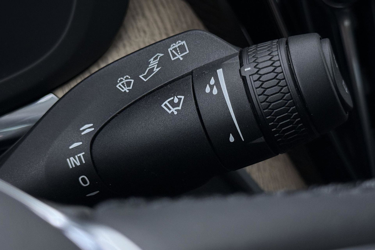 Volvo XC60 T8 Plus Dark | FACELIFT | ACC | Panoramadak | Head-Up | Harman/Kardon | 360° Camera | BLIS