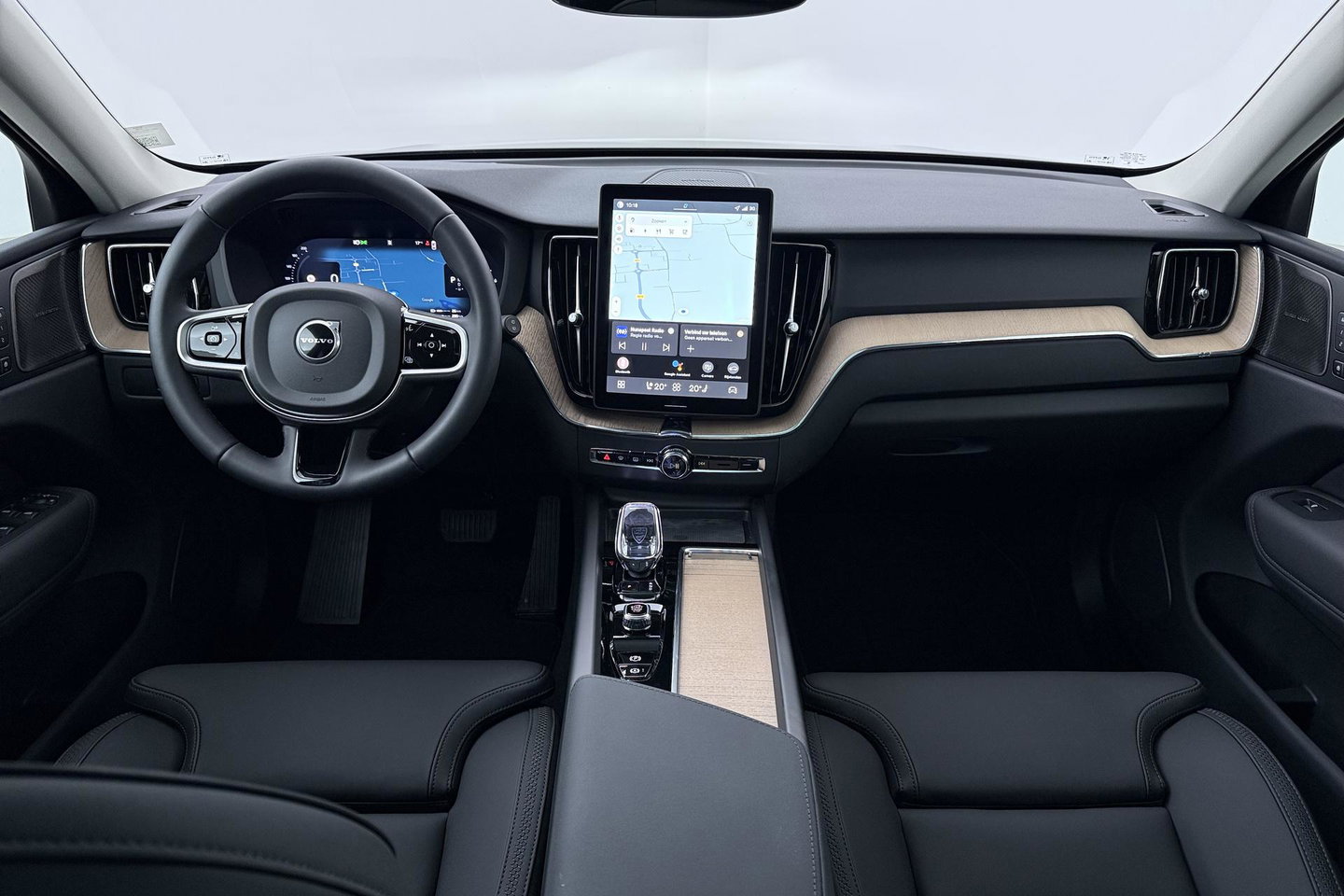 Volvo XC60 T8 Plus Dark | FACELIFT | ACC | Panoramadak | Head-Up | Harman/Kardon | 360° Camera | BLIS