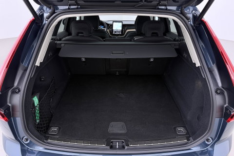 Volvo XC60 T8 Plus Dark | FACELIFT | ACC | Panoramadak | Head-Up | Harman/Kardon | 360° Camera | BLIS