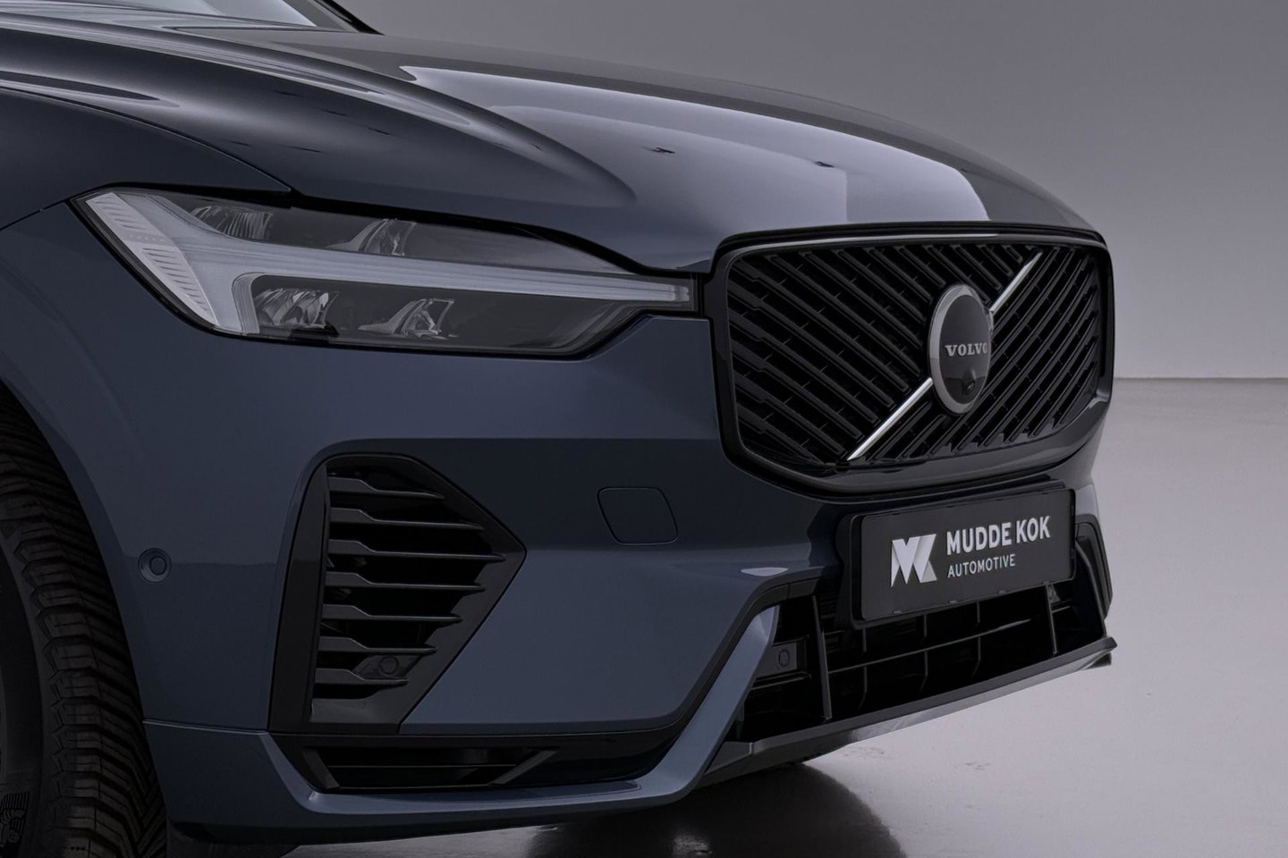 Volvo XC60 T8 Plus Dark | FACELIFT | ACC | Panoramadak | Head-Up | Harman/Kardon | 360° Camera | BLIS