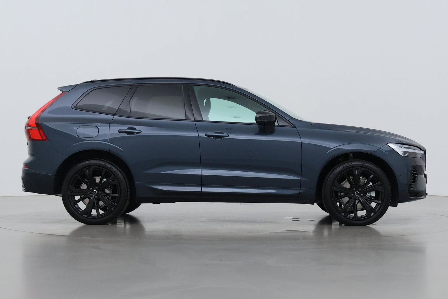 Volvo XC60 T8 Plus Black Edition | Harman/Kardon | ACC | 360° Camera | BLIS | Stoel+Stuurverwarming | Keyless | 21 Inch