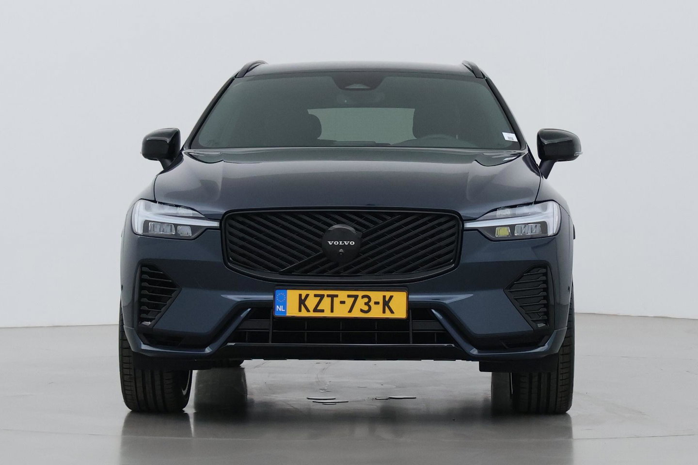 Volvo XC60 T8 Plus Black Edition | Harman/Kardon | ACC | 360° Camera | BLIS | Stoel+Stuurverwarming | Keyless | 21 Inch