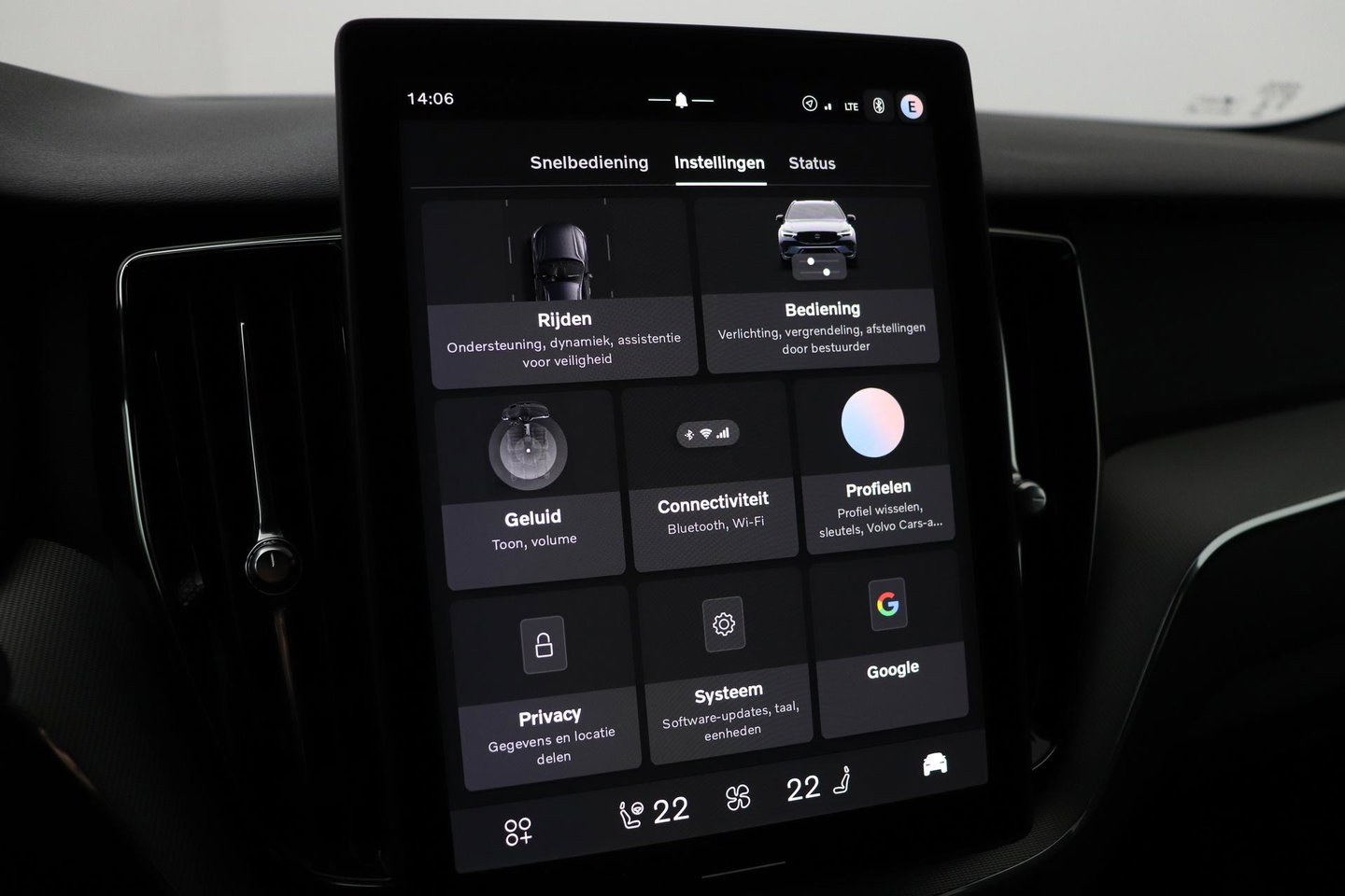 Volvo XC60 T8 Plus Black Edition | Harman/Kardon | ACC | 360° Camera | BLIS | Stoel+Stuurverwarming | Keyless | 21 Inch