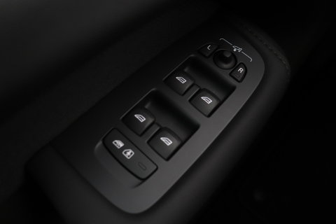 Volvo XC60 T8 Plus Black Edition | Harman/Kardon | ACC | 360° Camera | BLIS | Stoel+Stuurverwarming | Keyless | 21 Inch