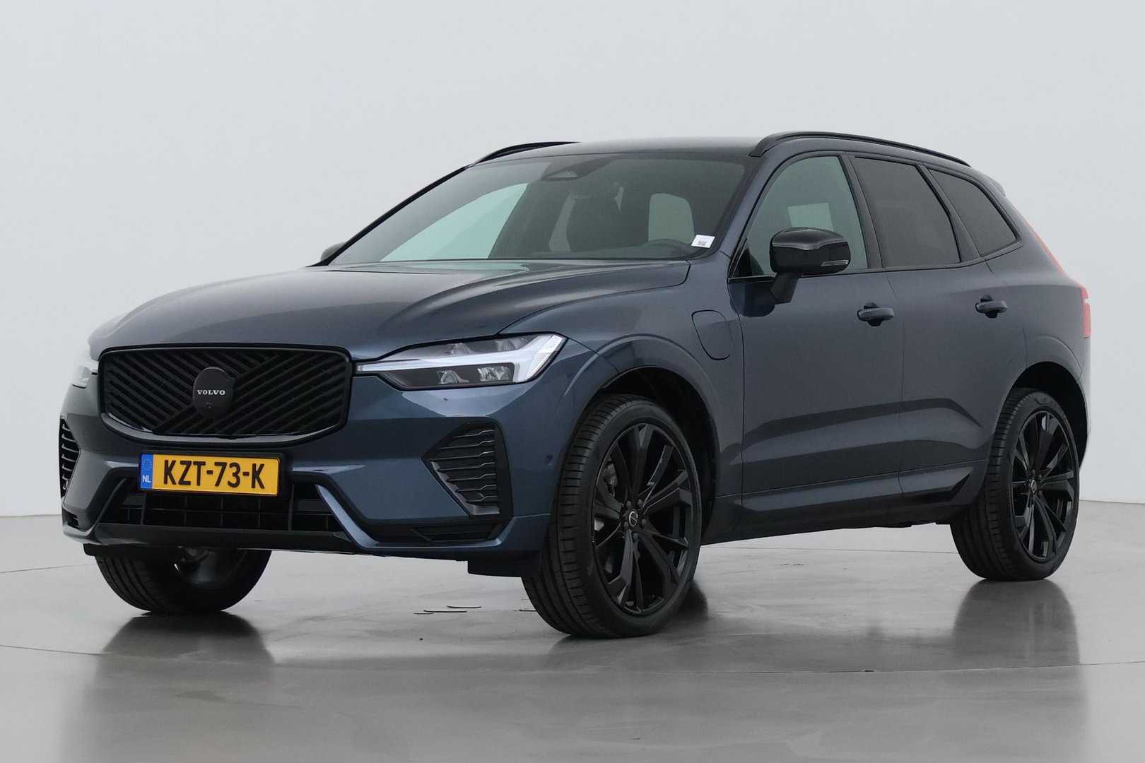 Volvo XC60 T8 Plus Black Edition | Harman/Kardon | ACC | 360° Camera | BLIS | Stoel+Stuurverwarming | Keyless | 21 Inch