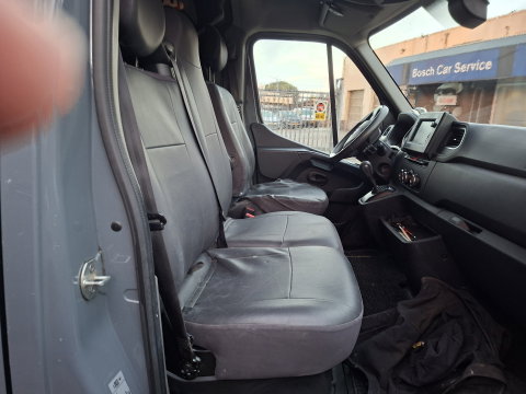 Renault Master T35 2.3 dCi 180 L2H2 Energy Comfort ,ZELF NIEUW GELEVERD EN ONDERHOUDEN ,ORGINEEL NEDERLANDSE AUTO ,BOEKJES ,NAP