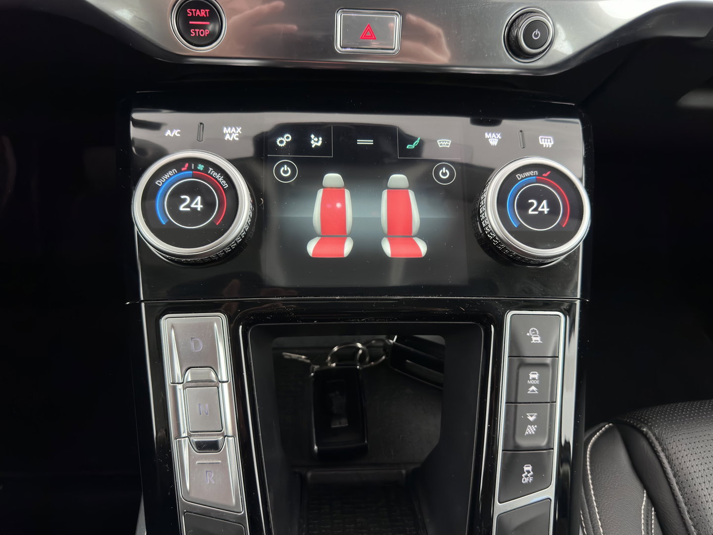 Jaguar I-PACE EV400 Business Edition SE 90 kWh Aut. *PANO | LEATHER | FULL-LED | HEATED-SPORTSEATS | MEMORY-PACK | BLIND-SPOT | MERIDIAN-SOUND | DIGI-COCKPIT | PRIVACY-GLASS | AMBIENT-LIGHT | CAMERA | KEYLESS | 20''ALU*