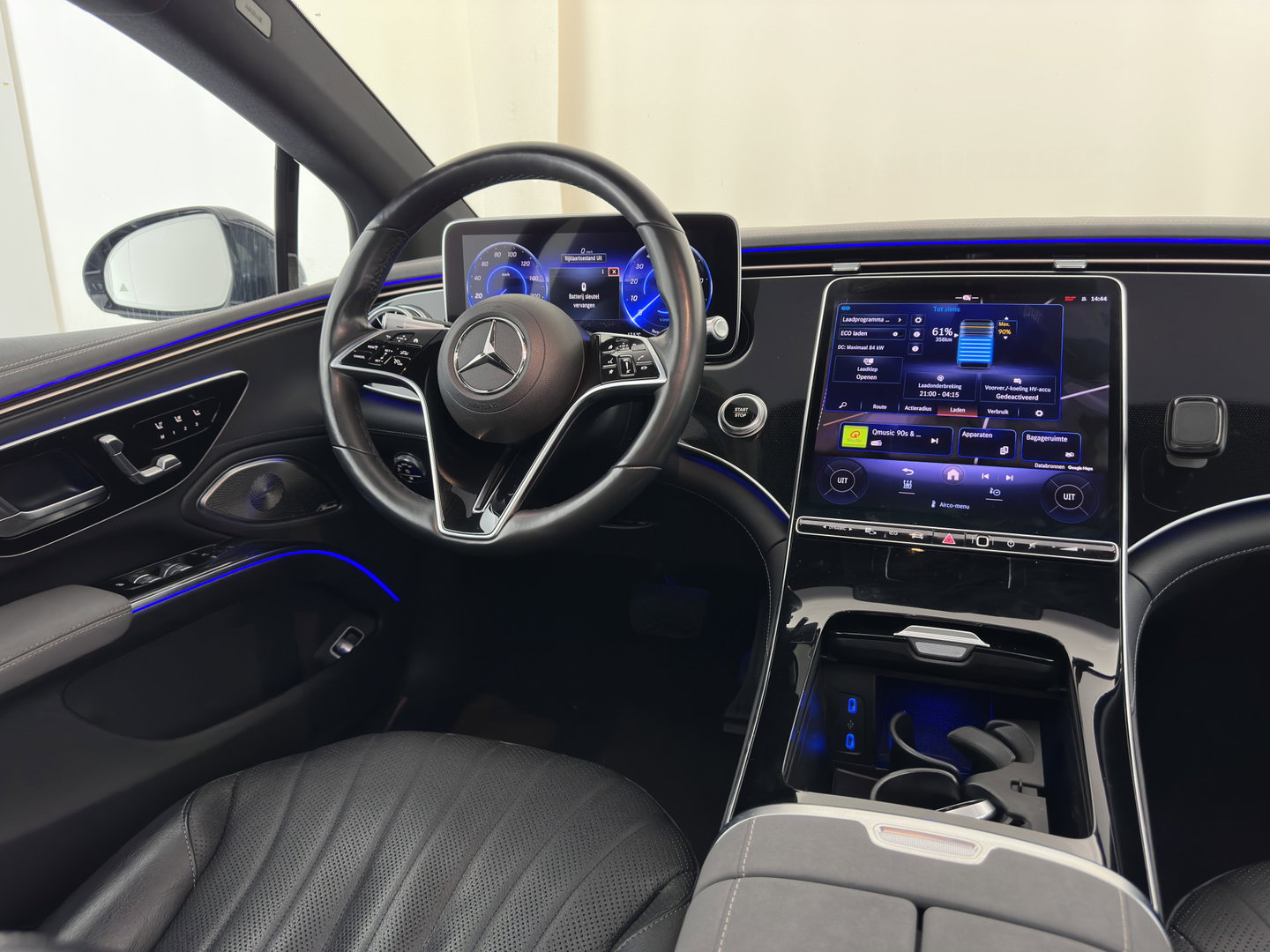 Mercedes-Benz EQS 450+ Luxury Line 108 kWh (3-Fase-22kW) {SoH-99%} (INCL-BTW) Aut. *PANO | LEATHER | FULL-LED | BURMESTER | MEMORY-PACK | ADAPTIVE-CRUISE | BLINDSPOT | TOPVIEW | HEATED-COMFORTSEATS | DIGI-COCKPIT | HEAD-UP |  AMBIENTLIGHT | 20''ALU ...