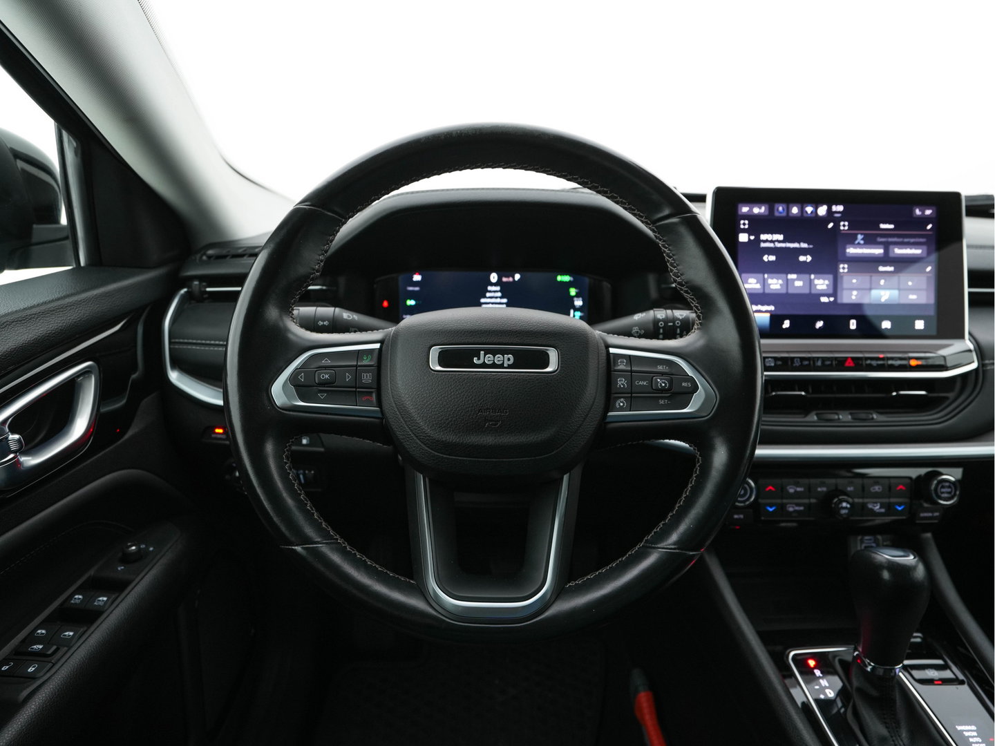 Jeep Compass 4xe 190 PHEV Limited Lease Edition (Plug-In) {SoH-87%} (INCL-BTW) *LEATHER-FABRIC | FULL-LED | ADAPTIVE-CRUISE | CAMERA | CARPLAY | BLIND-SPOT | KEYLESS | DAB+ | DIGI-COCKPIT | PRIVACY-GLASS | HEATED-COMFORTSEATS | TOWBAR | 19''ALU*