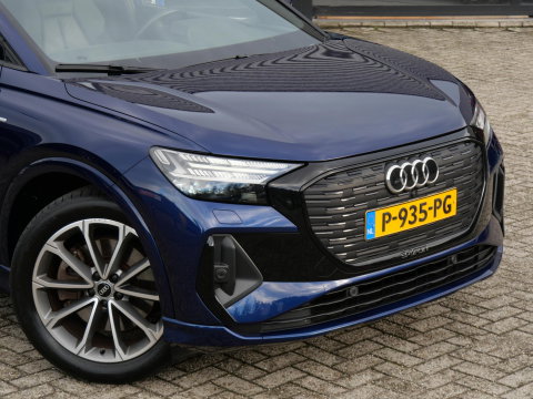 Audi Q4 e-tron 40 S-COMPETITION/ S-LINE/ LEER/ TREKHAAK/ ELEKT. STOEL/ SOH 94%