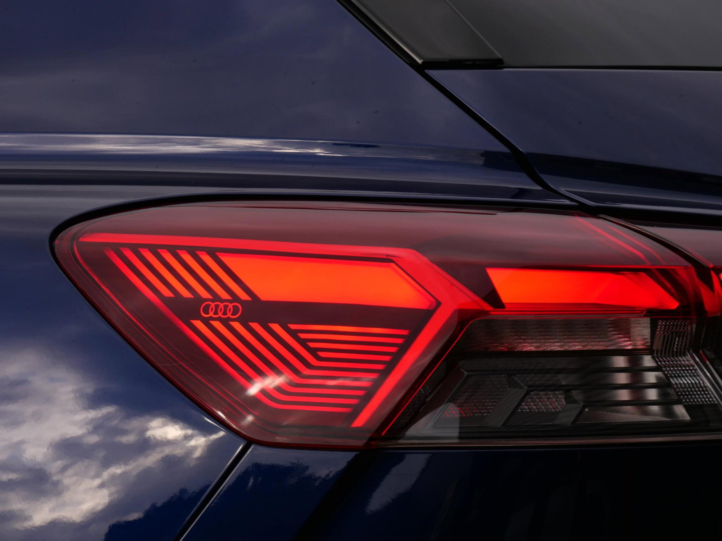 Audi Q4 e-tron 40 S-COMPETITION/ S-LINE/ LEER/ TREKHAAK/ ELEKT. STOEL/ SOH 94%