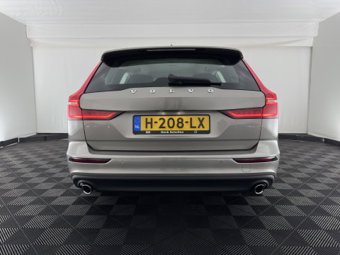 Volvo V60 2.0 D4 Momentum Pro (INCL.BTW) Aut. *LEATHER | FULL-LED | HEATED-COMFORTSEATS | DIGI-COCKPIT | CARPLAY | NAVI-FULLMAP | ECC | PDC | CRUISE | 17''ALU | TOWBAR*