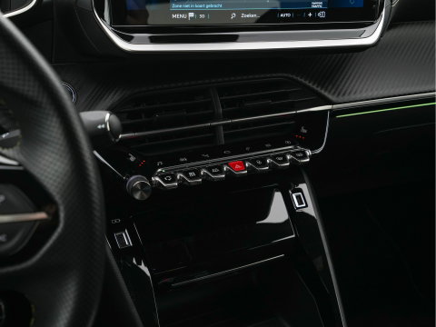Peugeot e-208 EV GT 350 50 kWh [3-Fase-11kW] *HEATPUMP | FULL-LED | DIGI-COCKPIT | BLINDSPOT | CAMERA | LEATHER-ALCANTARA | AMBIENTLIGHT | NAVI-FULLMAP | LANE-ASSIST | KEYLESS | DAB | CCS-FASTLOADER | HEATED-SPORTSEATS | PRIV