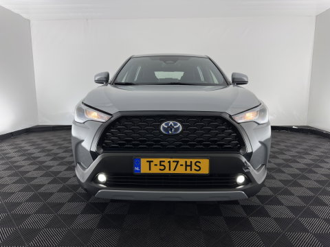 Toyota Corolla Cross 2.0 High Power Hybrid Active (Plug-in) (INCL.BTW) Aut. *FULL-LED | CAMERA | COMFORT-SEATS | DIGI-COCKPIT | ECC | PDC | 17''ALU*