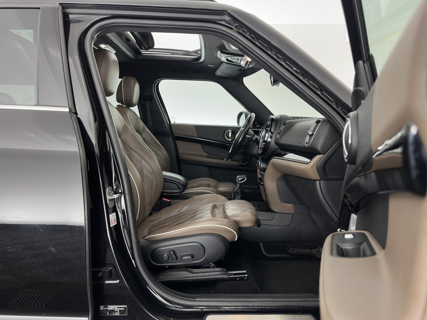MINI Countryman 1.5 Cooper S E ALL4 Aut. *PANO | LEATHER | FULL-LED | HARMAN/KARDON | ADAPTIVE-CRUISE | CAMERA | SPORTSEATS | PRIVACY-GLASS | NAVI-FULLMAP | ECC | PDC | 19''ALU*