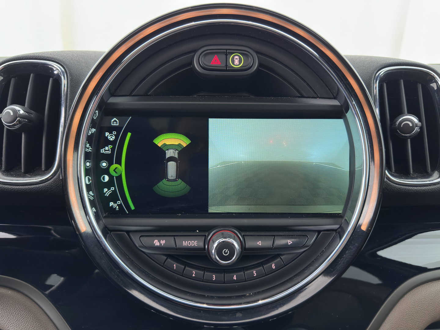 MINI Countryman 1.5 Cooper S E ALL4 Aut. *PANO | LEATHER | FULL-LED | HARMAN/KARDON | ADAPTIVE-CRUISE | CAMERA | SPORTSEATS | PRIVACY-GLASS | NAVI-FULLMAP | ECC | PDC | 19''ALU*