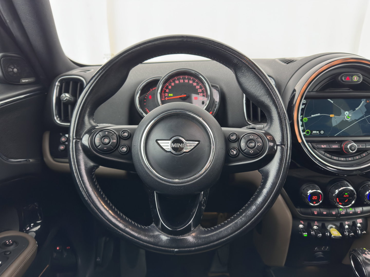 MINI Countryman 1.5 Cooper S E ALL4 Aut. *PANO | LEATHER | FULL-LED | HARMAN/KARDON | ADAPTIVE-CRUISE | CAMERA | SPORTSEATS | PRIVACY-GLASS | NAVI-FULLMAP | ECC | PDC | 19''ALU*