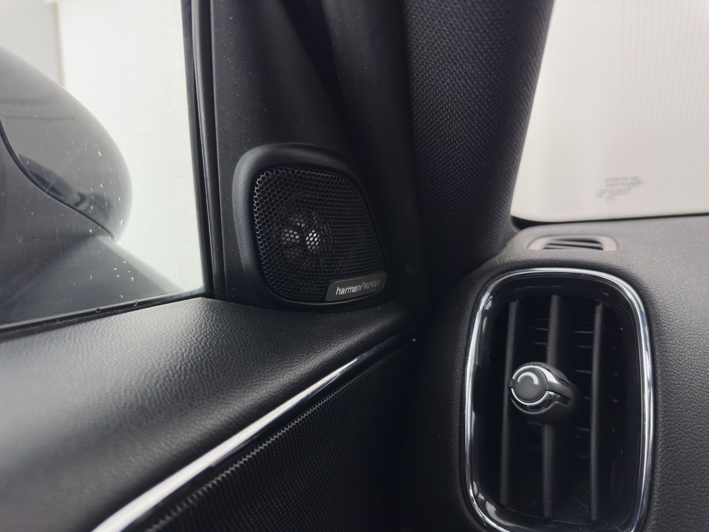 MINI Countryman 1.5 Cooper S E ALL4 Aut. *PANO | LEATHER | FULL-LED | HARMAN/KARDON | ADAPTIVE-CRUISE | CAMERA | SPORTSEATS | PRIVACY-GLASS | NAVI-FULLMAP | ECC | PDC | 19''ALU*