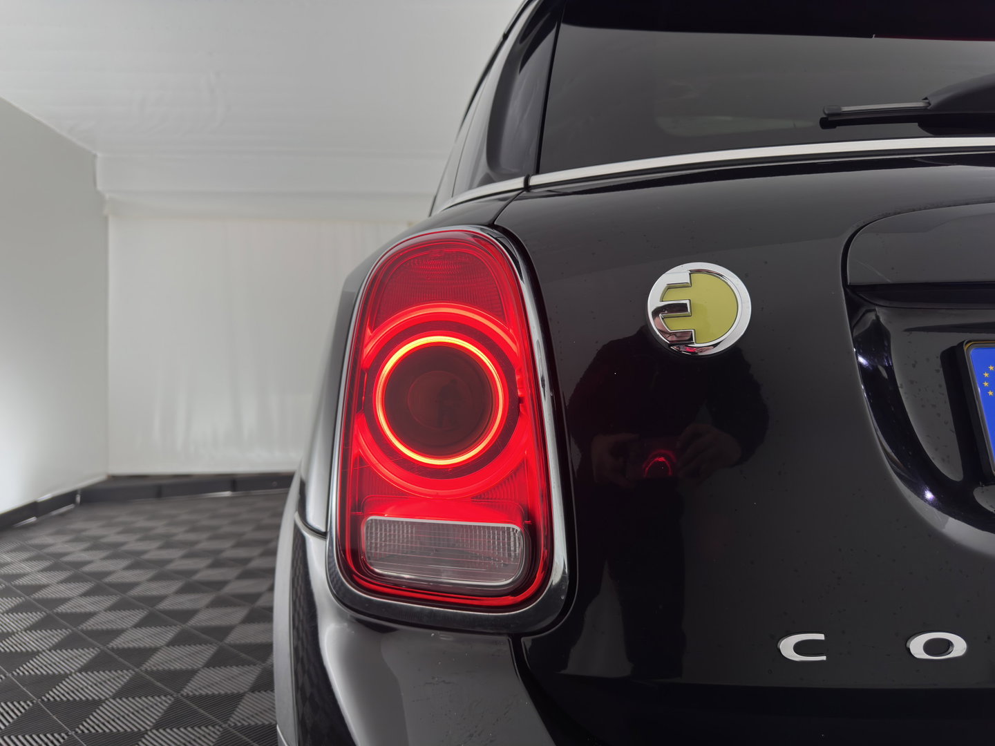 MINI Countryman 1.5 Cooper S E ALL4 Aut. *PANO | LEATHER | FULL-LED | HARMAN/KARDON | ADAPTIVE-CRUISE | CAMERA | SPORTSEATS | PRIVACY-GLASS | NAVI-FULLMAP | ECC | PDC | 19''ALU*