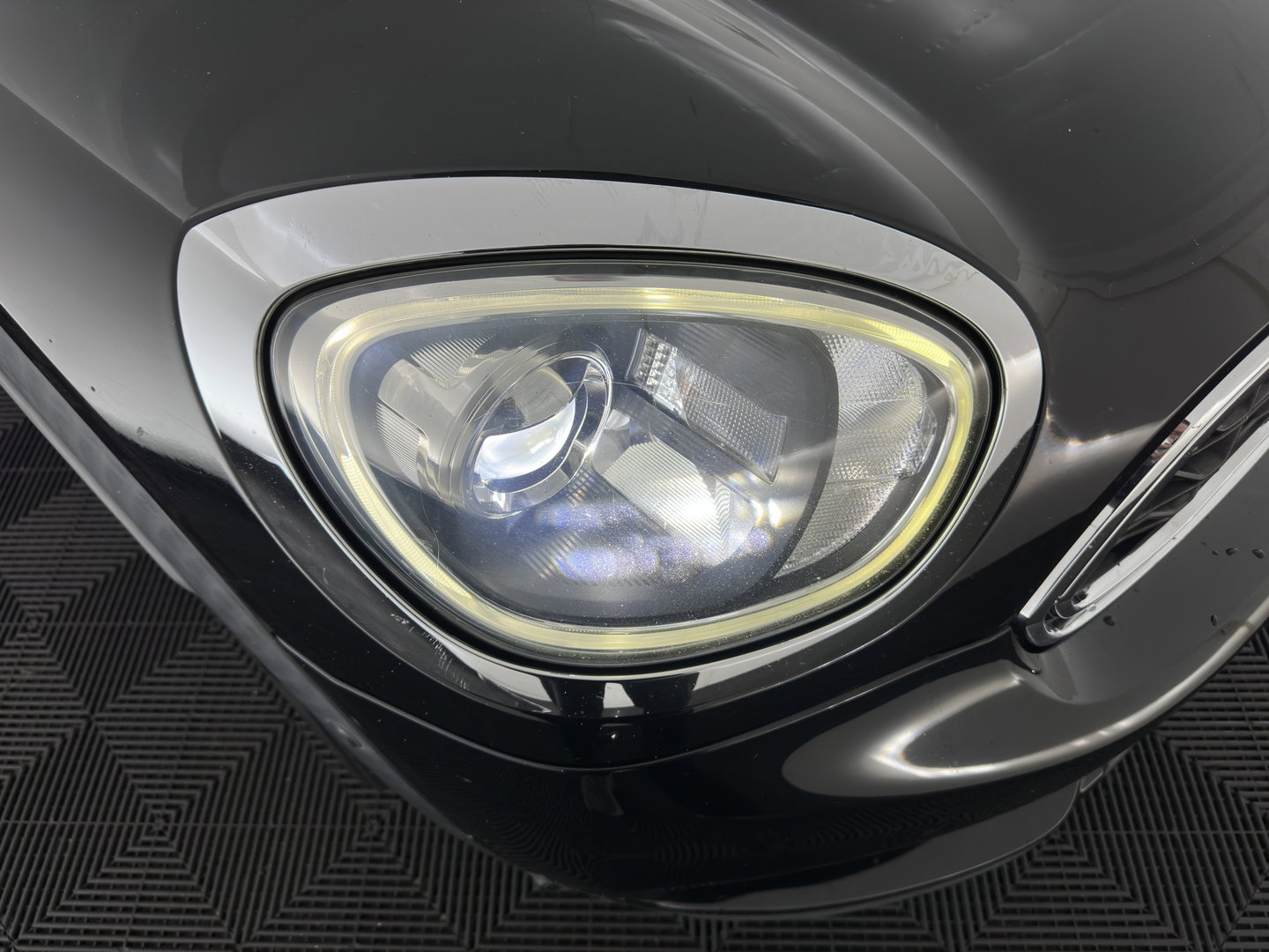 MINI Countryman 1.5 Cooper S E ALL4 Aut. *PANO | LEATHER | FULL-LED | HARMAN/KARDON | ADAPTIVE-CRUISE | CAMERA | SPORTSEATS | PRIVACY-GLASS | NAVI-FULLMAP | ECC | PDC | 19''ALU*