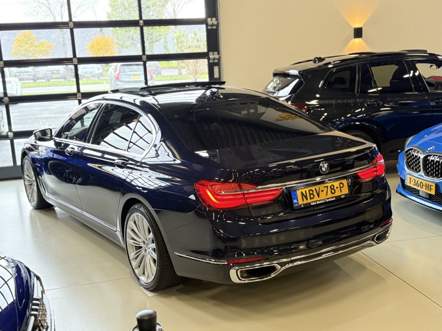 BMW 7 Serie 740e Lang 326PK xDrive VIP / Skylounge / Massage / Laser / 360°