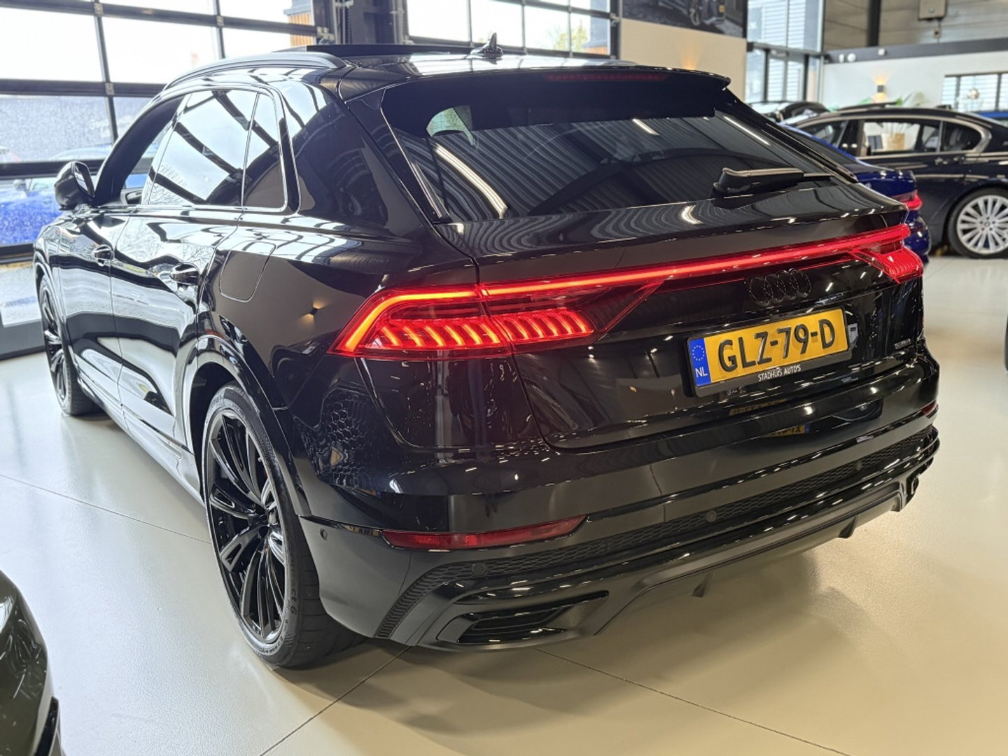 Audi Q8 55 TFSI e 381PK Quattro S line / Carbon / 23'' / B&O / 360°