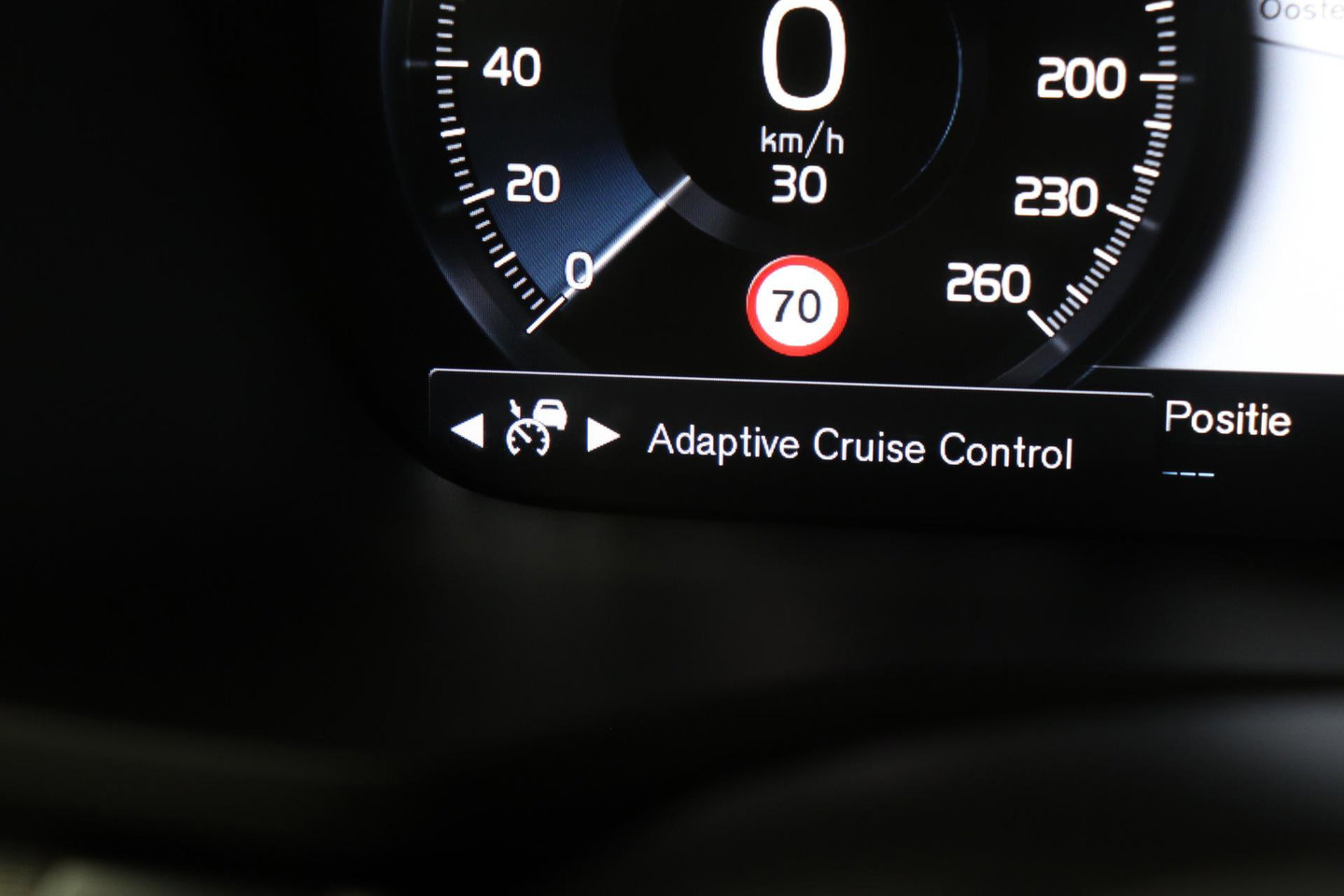 Volvo V60 T6 R-Design | Long Range | ACC | Stoelverwarming | Trekhaak | Camera | Keyless | Memory | 19 Inch