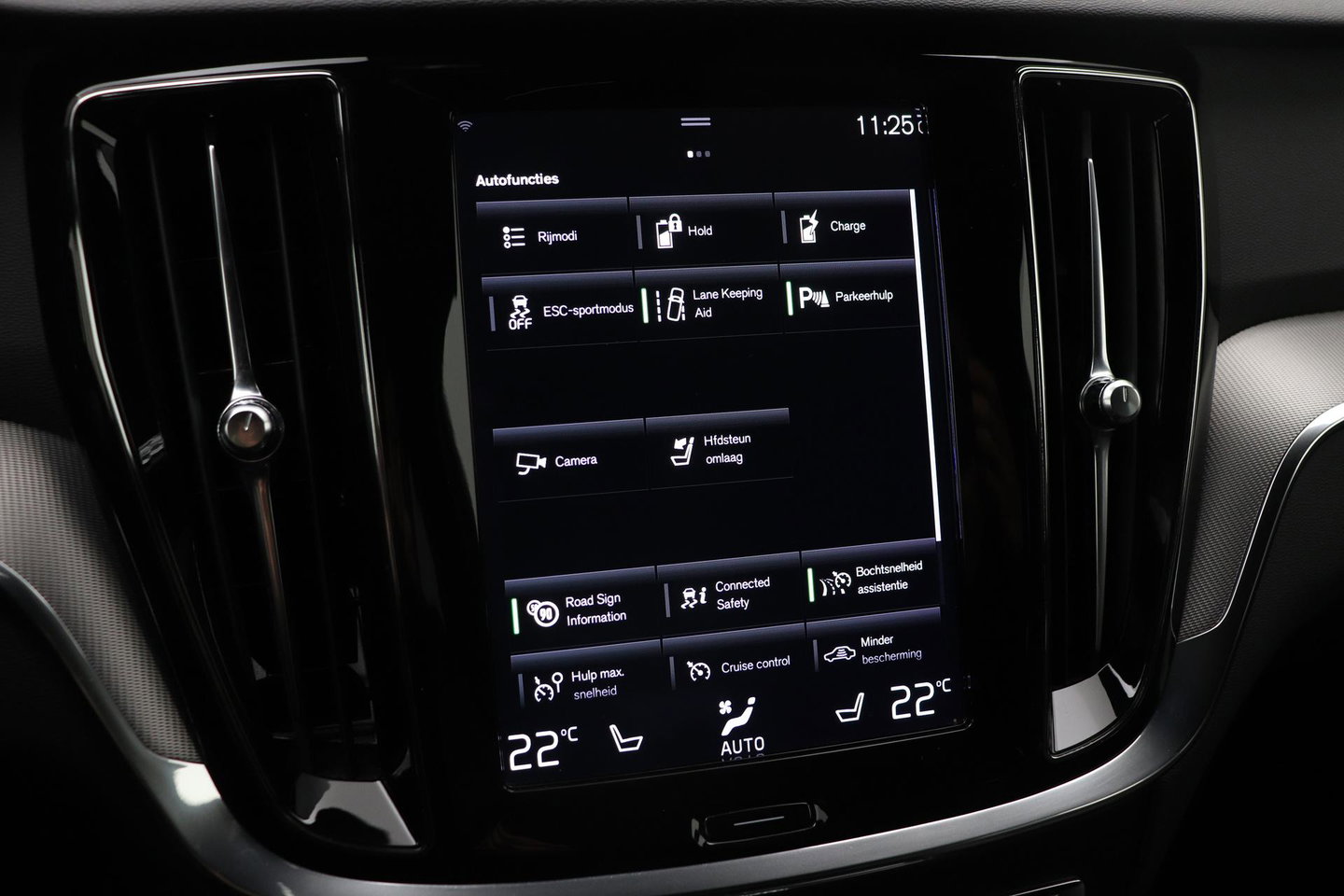 Volvo V60 T6 R-Design | Long Range | ACC | Stoelverwarming | Trekhaak | Camera | Keyless | Memory | 19 Inch
