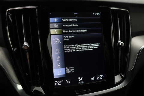 Volvo V60 T6 R-Design | Long Range | ACC | Stoelverwarming | Trekhaak | Camera | Keyless | Memory | 19 Inch