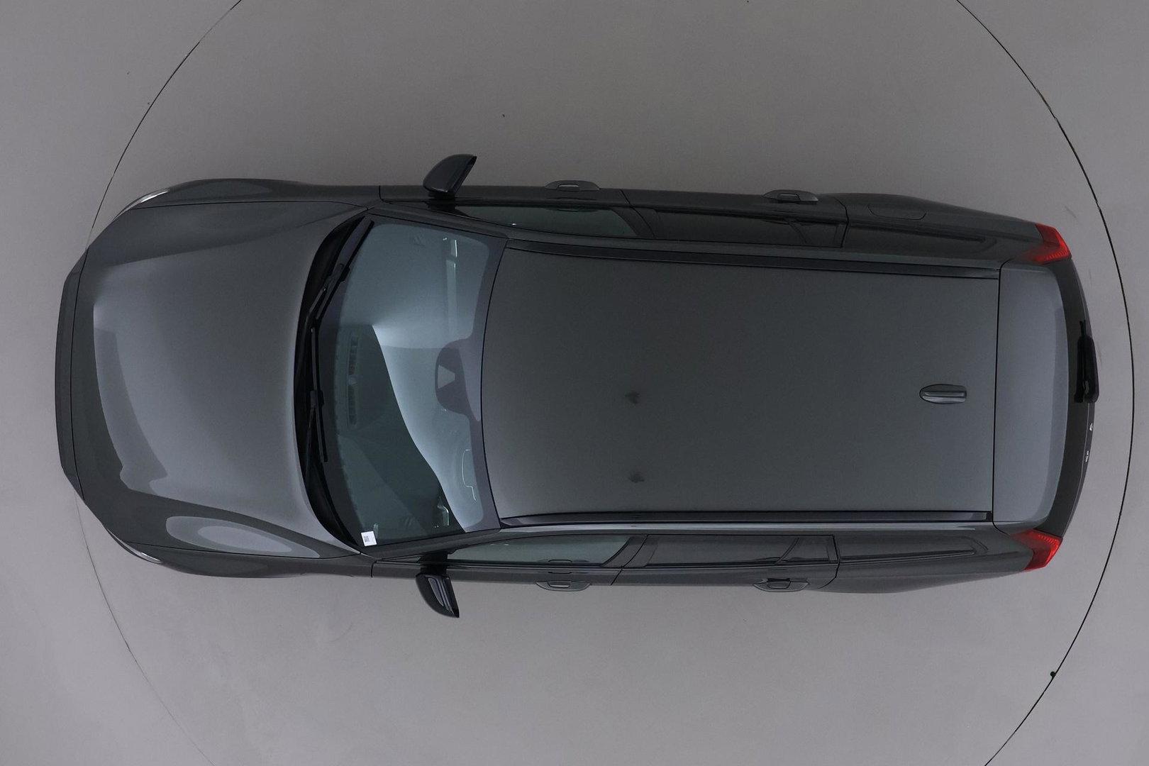 Volvo V60 T6 R-Design | Long Range | ACC | Stoelverwarming | Trekhaak | Camera | Keyless | Memory | 19 Inch