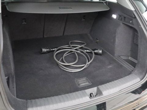 Audi Q6 e-tron edition performance 100 kWh | SOH 95.5% | Cruise control | Stoelverwarming | Carplay | Park assist | Climate control | Navigatie | Elektrische kofferbak | 19" velgen |