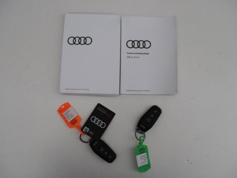 Audi Q6 e-tron edition performance 100 kWh | SOH 95.5% | Cruise control | Stoelverwarming | Carplay | Park assist | Climate control | Navigatie | Elektrische kofferbak | 19" velgen |