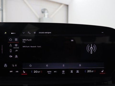 Audi Q6 e-tron edition performance 100 kWh | SOH 95.5% | Cruise control | Stoelverwarming | Carplay | Park assist | Climate control | Navigatie | Elektrische kofferbak | 19" velgen |