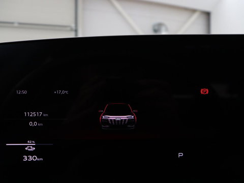 Audi Q6 e-tron edition performance 100 kWh | SOH 95.5% | Cruise control | Stoelverwarming | Carplay | Park assist | Climate control | Navigatie | Elektrische kofferbak | 19" velgen |