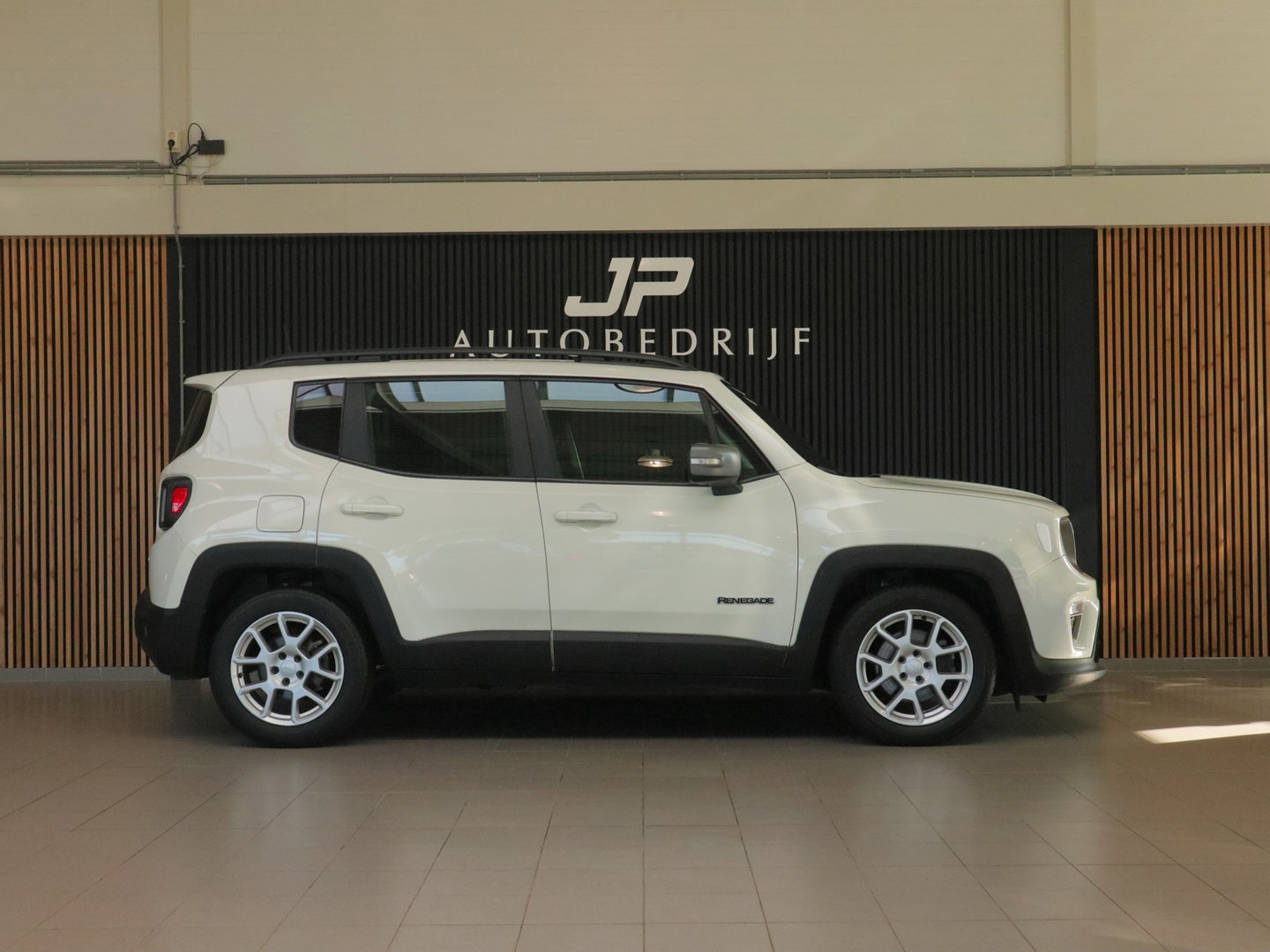 Jeep Renegade 1.3T DDCT Limited | AUTOMAAT | CARPLAY | STOELVERWARMING | ADAPTIVE CRUISE | CLIMATE CONTROL | PARK ASSIST